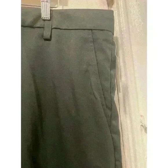 Men's Amazon Essentials Classic Fit Pants Olive NWT Size 42W X 34L - Picture 5 of 10